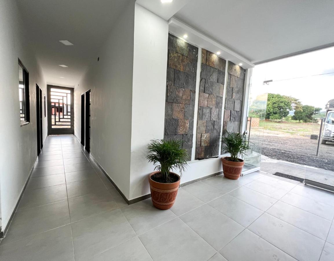 Sagrado Hotel 阿瓜奇卡 外观 照片
