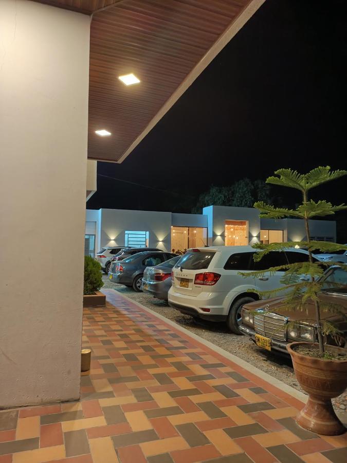 Sagrado Hotel 阿瓜奇卡 外观 照片